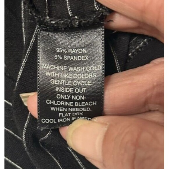WHBM Mock Turtle Neck Black Striped Long Sleeve Button Detail Stretch Top Sz L - Picture 11 of 11